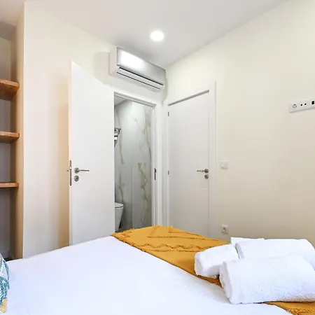 Apartamento Largo Da Estação B By Sé *