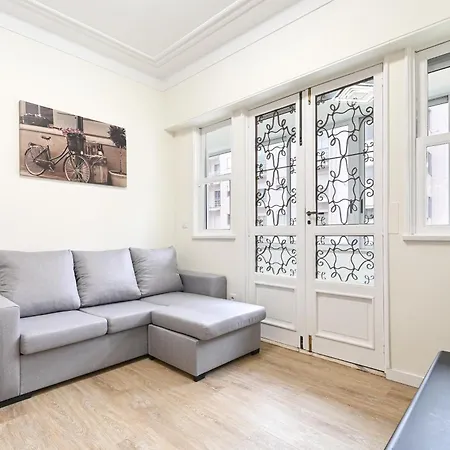 Largo Da Estação B By Sé