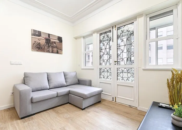 Largo Da Estação B By Sé