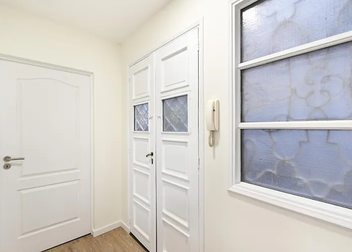 Largo Da Estação B By Sé